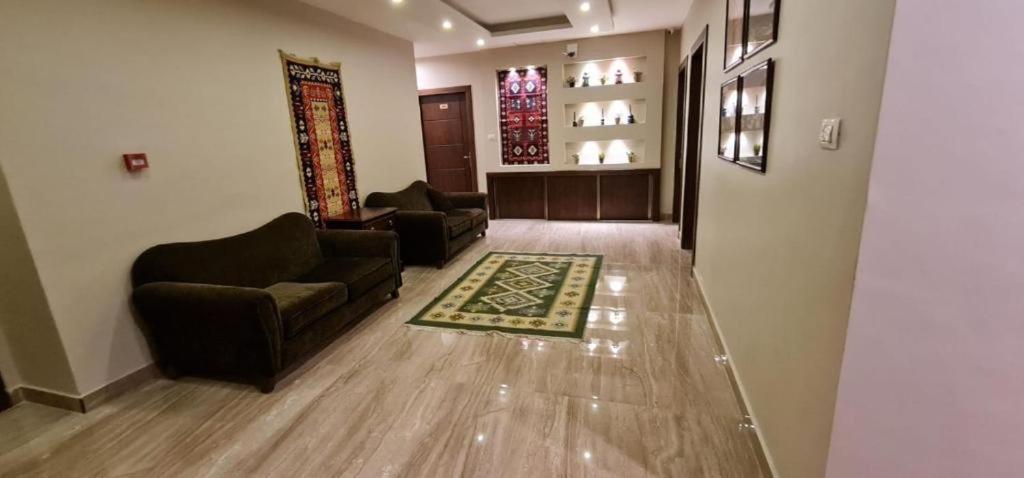 Black Iris Hotel II Madaba Kültér fotó