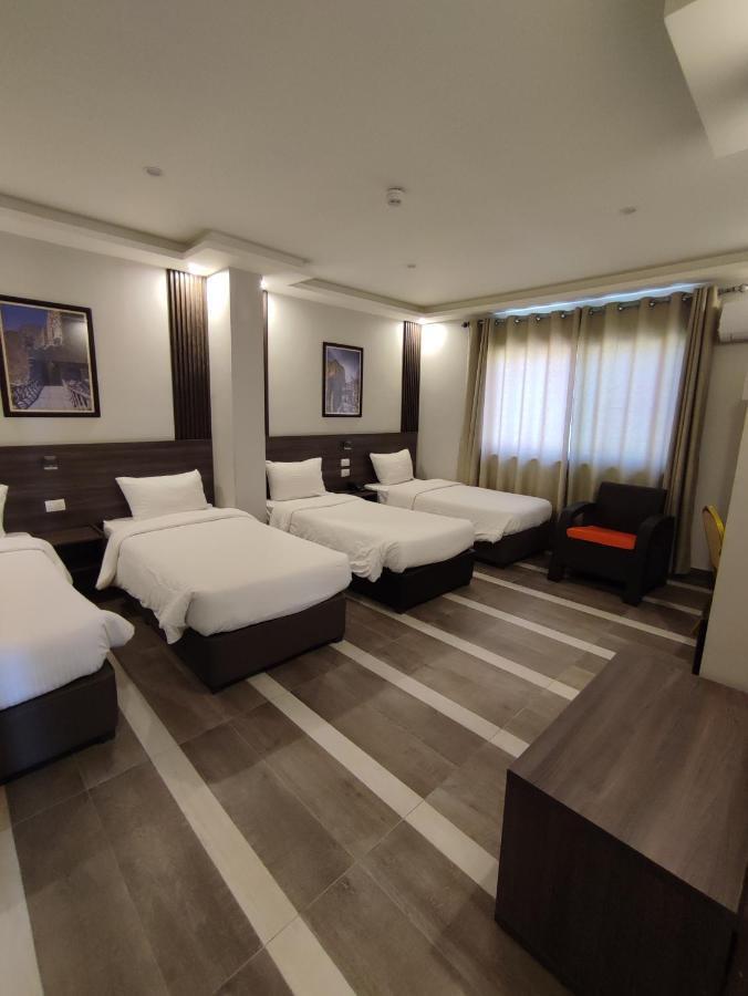 Black Iris Hotel II Madaba Kültér fotó