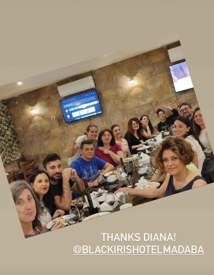 Black Iris Hotel II Madaba Kültér fotó